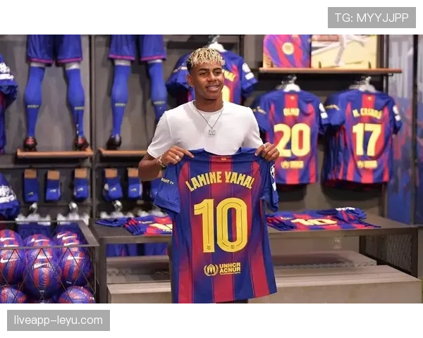 足球巨星身价排行榜揭晓:梅西以7亿欧元高居榜首 足球巨星身价排行榜揭晓:梅西以7亿欧元高居榜首