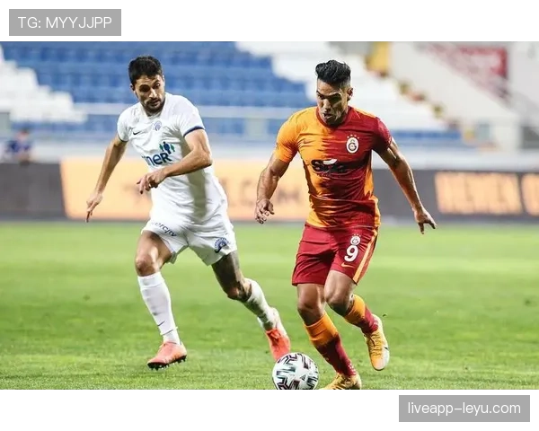 加拉塔萨雷反击犀利节奏流畅,状态回暖展现全新风貌 加拉塔萨雷反击犀利节奏流畅,状态回暖展现全新风貌