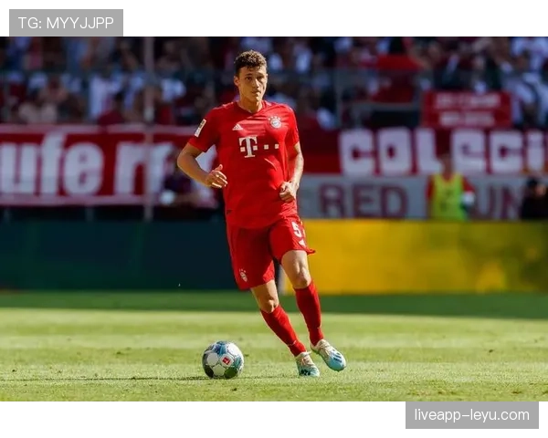 德甲转会新规落地,助力俱乐部灵活运作与公平竞争成效显著 德甲转会新规落地,助力俱乐部灵活运作与公平竞争成效显著