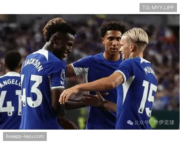 英超战术新观察:快速反击与高位压迫的攻防博弈解析 英超战术新观察:快速反击与高位压迫的攻防博弈解析