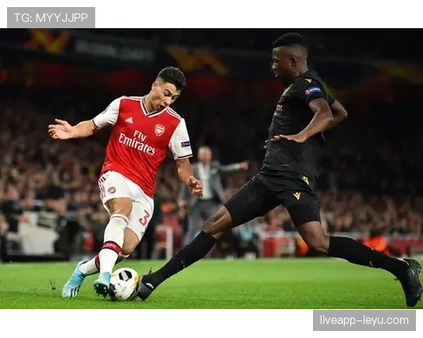 佩佩:从天赋小将到欧洲顶级后卫的稳健崛起之路 佩佩:从天赋小将到欧洲顶级后卫的稳健崛起之路