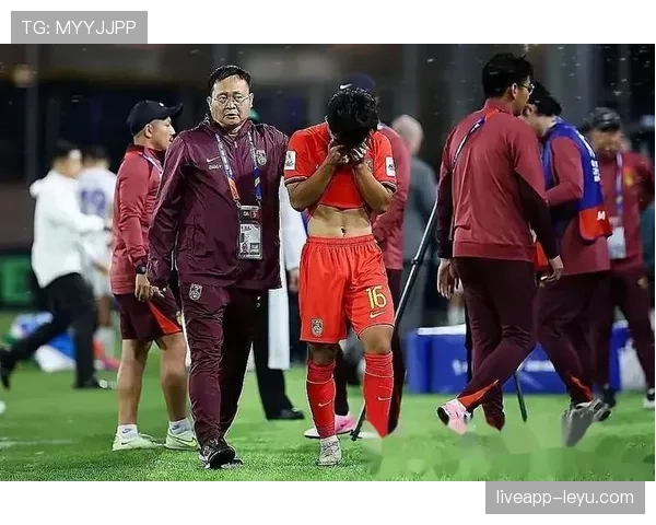 山东泰山主场不败神话延续，球迷盛赞球队强势表现