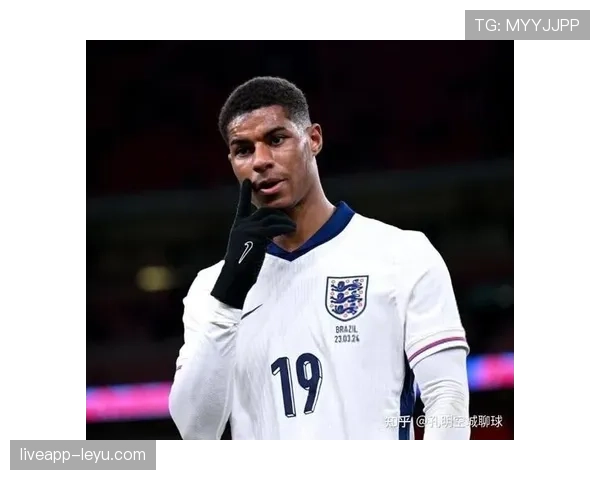 拉什福德射门能力持续提升,近期表现备受关注并成为球队攻势关键。